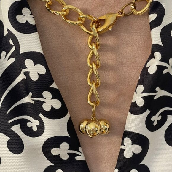 Milly 100% Silk Black White Medallion Scarf Print Halter Top Gold Chain Accent 2 - Picture 7 of 7